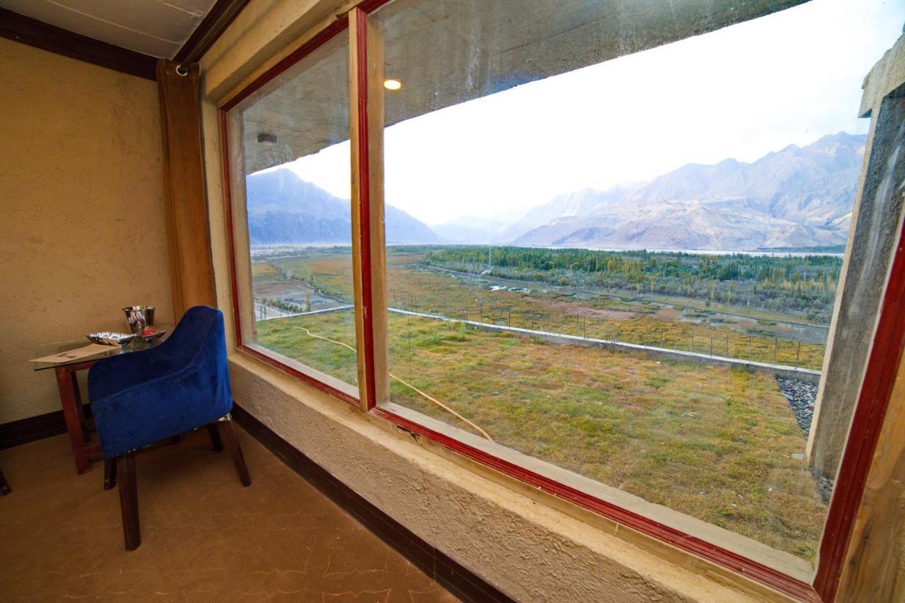 Baltistan Fort Skardu Resort מראה חיצוני תמונה