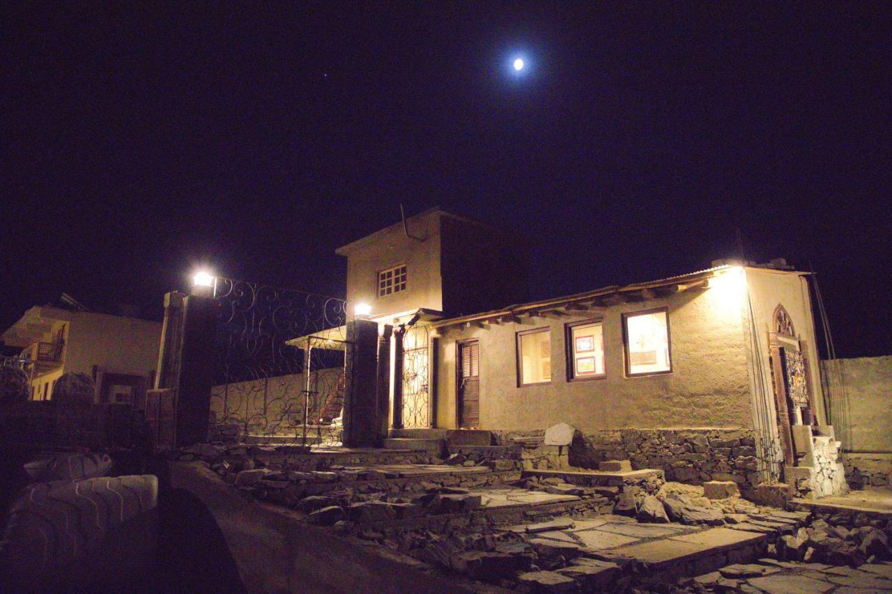 Baltistan Fort Skardu Resort מראה חיצוני תמונה