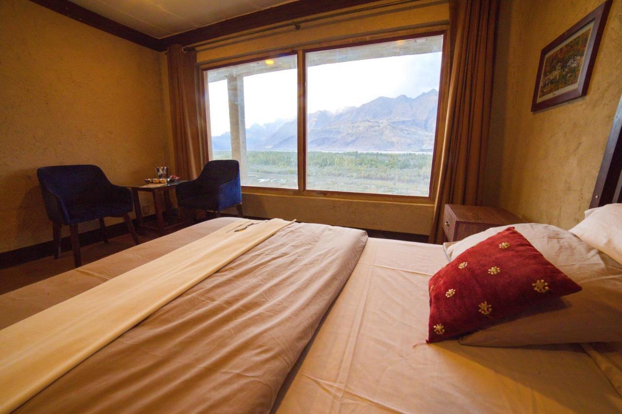 Baltistan Fort Skardu Resort מראה חיצוני תמונה
